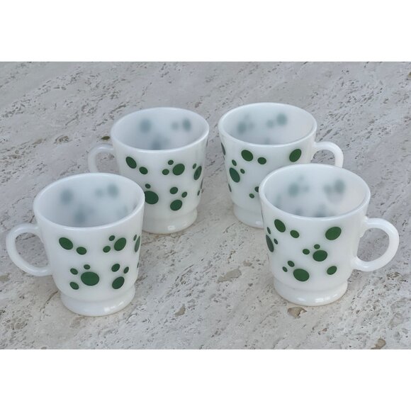 Hazel Atlas Milk Glass Footed Mugs Set Of 4 Green Polka Dot MCM Logo Retro Gift - Picture 2 of 9